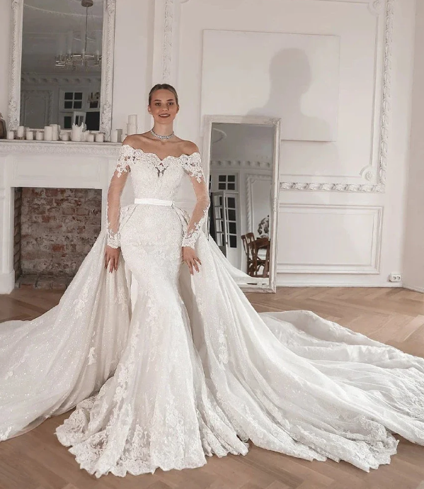 The Enchanting Elegance of Arabic Wedding Dresses: A Celebration of Culture and Tradition