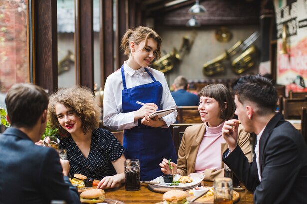 Why Food Apps Are Key to Expanding Your Catering Business