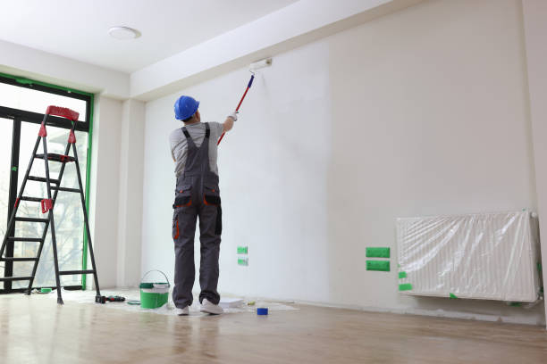 How Painters Handle Weather Conditions During Exterior Jobs?