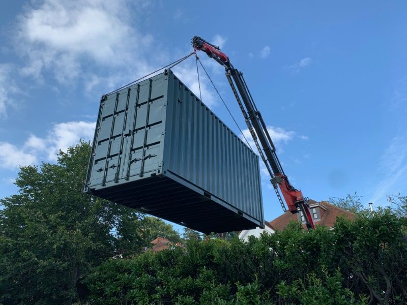 Why Crane Hire Hampshire is Vital for Your Construction