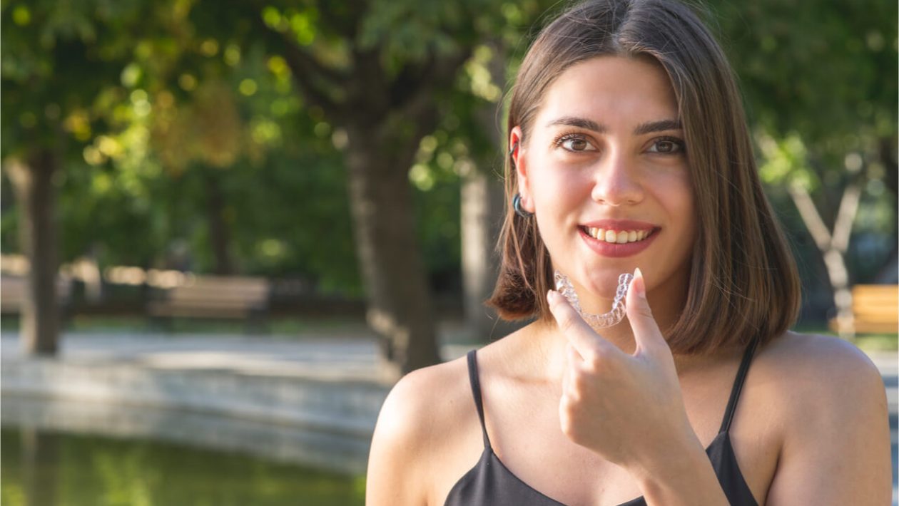 How Invisalign Can Improve Your Oral Health: Beyond Straight Teeth