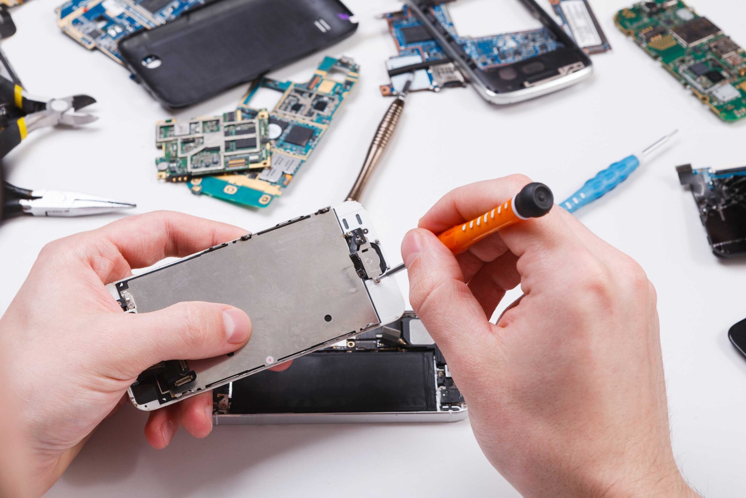Phone Repair Glasgow: Extend the Lifespan of iPhone, Samsung