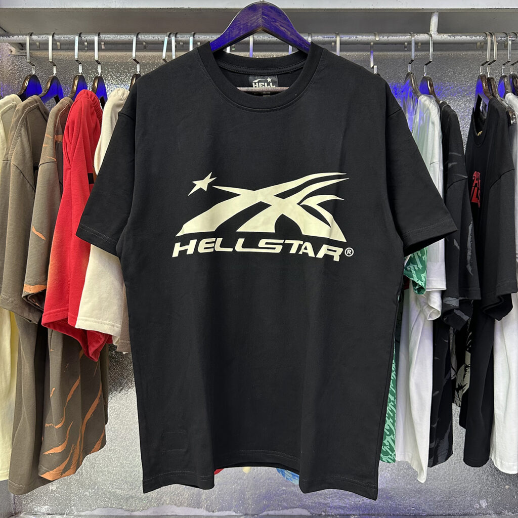 How the Hellstar Sweatsuit Combines Style and Function
