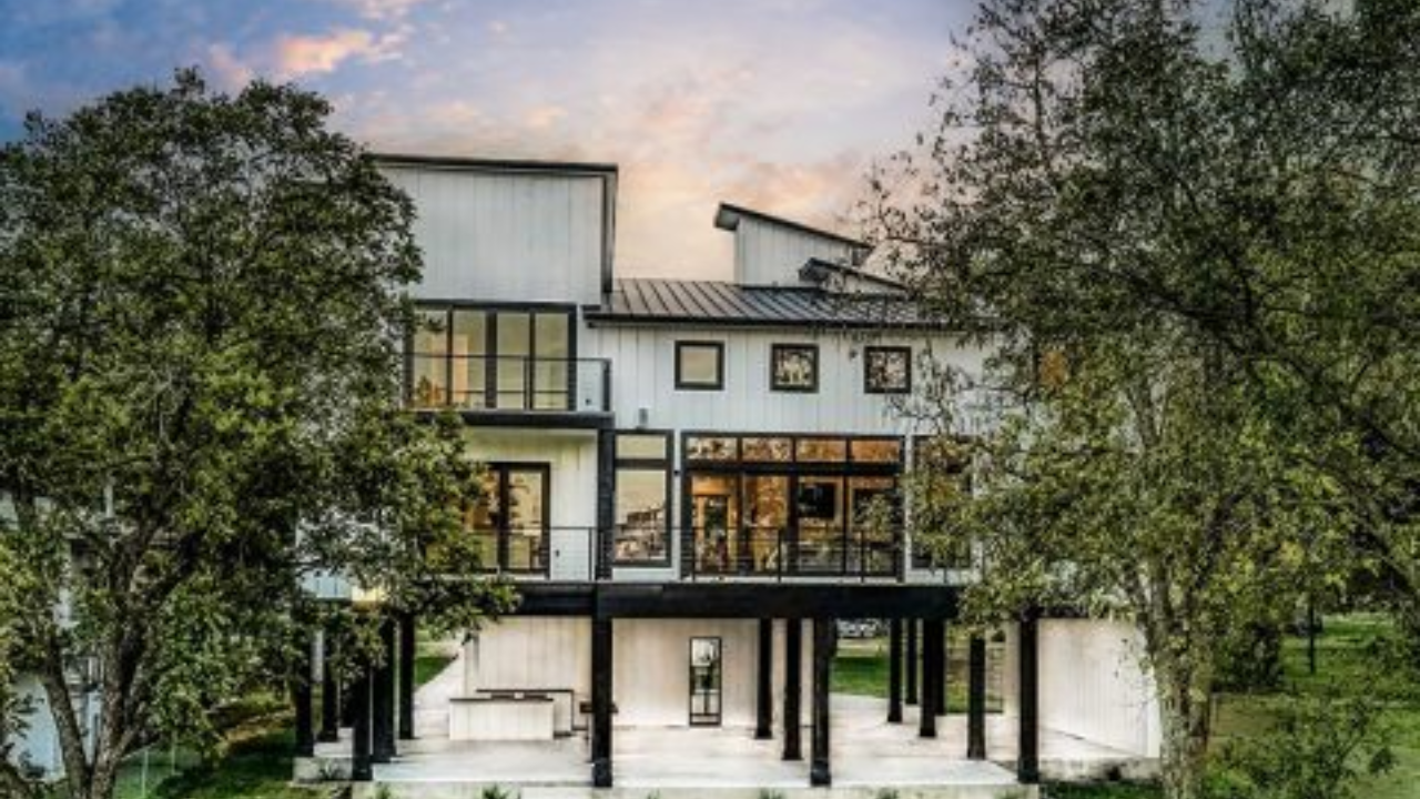 Elevate Your Living Experience Custom Home Builder in Burnet