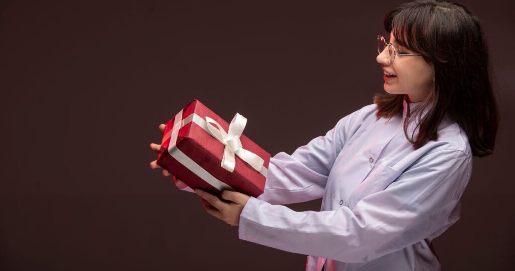 Giftomory’s Nurse Gifts: Thoughtful and Unique Presents
