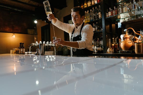 Create Lasting Impressions with Portable Bar Rentals