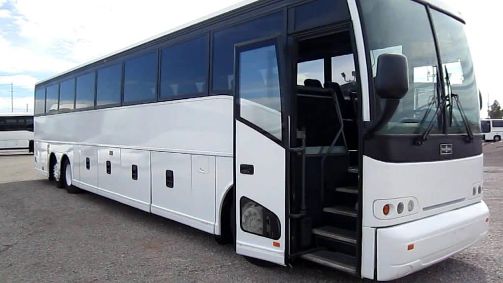 The Benefits of Hiring a Charter Bus for Large Groups