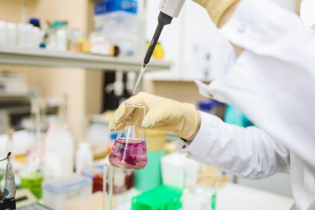 Fuming Nitric Acid Manufacturers in Thane