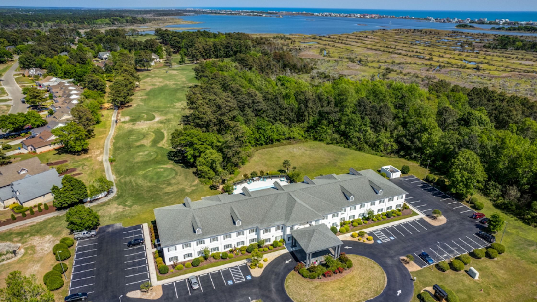Romantic Retreats: Discovering Hotels Near Topsail Beach, NC