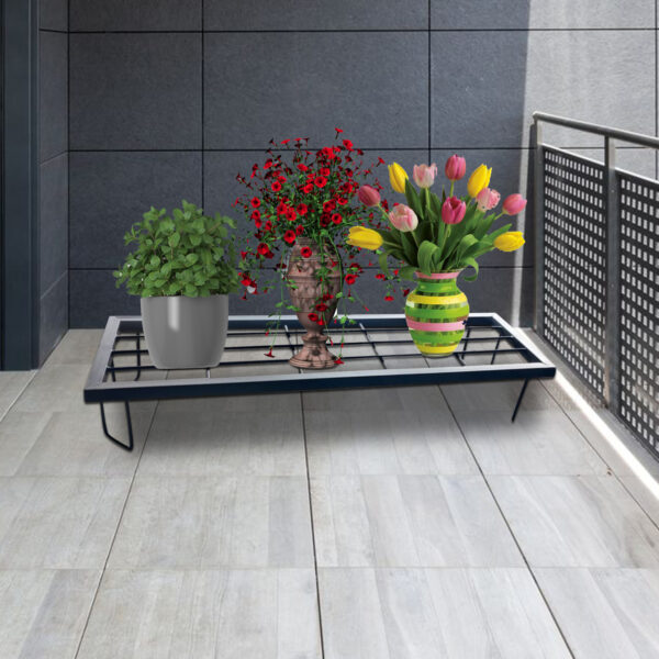 Choosing Flower Pot Stands for Commercial Spaces