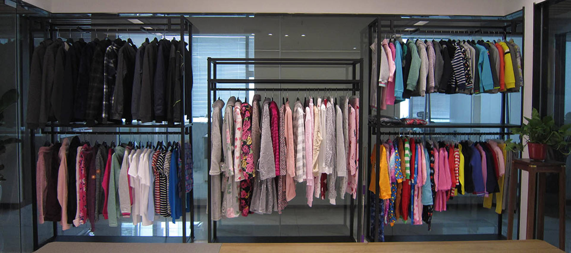 Cheap Wholesale Clothes That Make Stocking Up Stress