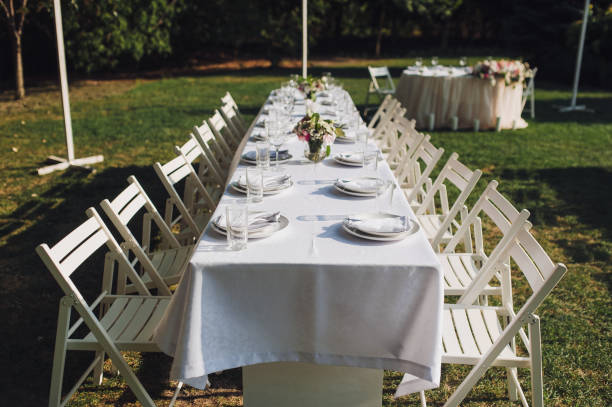 How to Make the Most of an Extending Table in Your UK Home