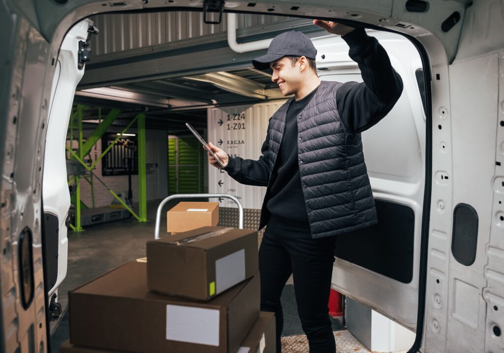 How Can Dry Van Dispatch Services Improve Your Truck Service