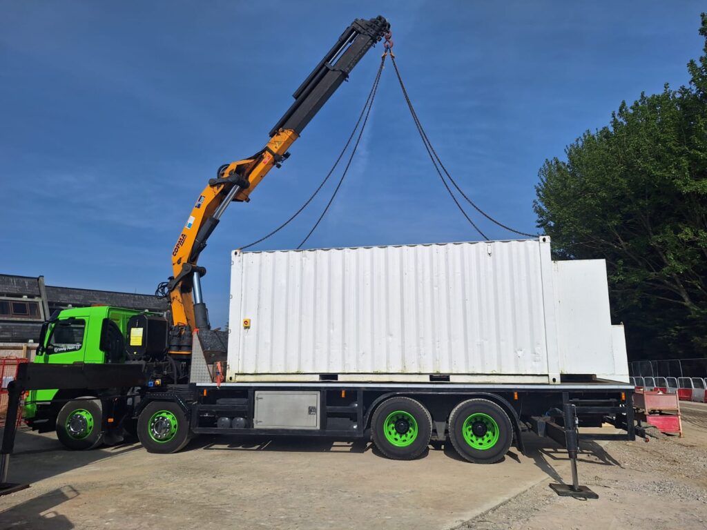 Hiab Hire in Manchester for Expert Lifting Equipment for Efficient and Secure Transport