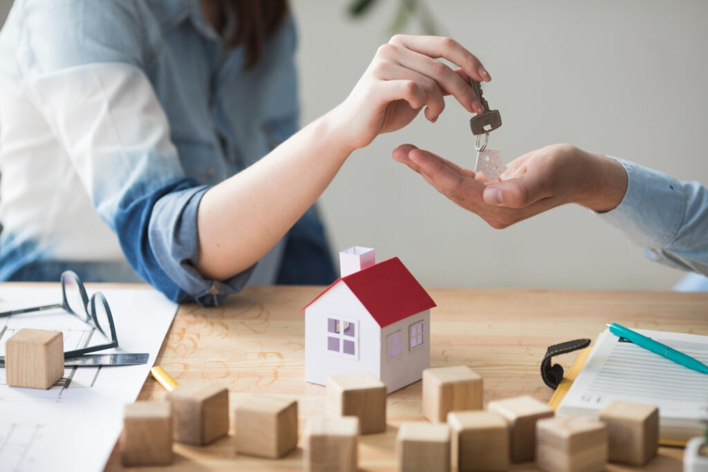 Does UAE Contents Insurance Cover Jewelry and Expensive Item