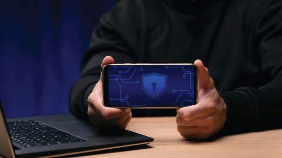 How to Implement Cyber Threat Hunting: A Complete 2024 Guide