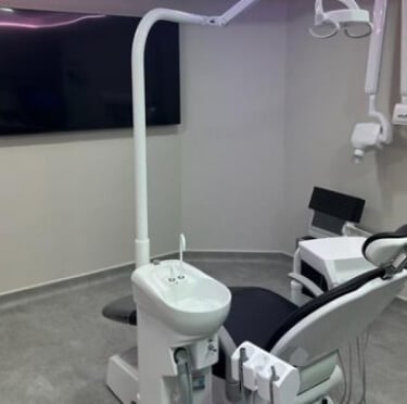 How to Maintain and Care for Your Dental Veneers