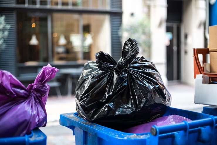 7 Smart Ways to Reduce Commerical Waste in Business
