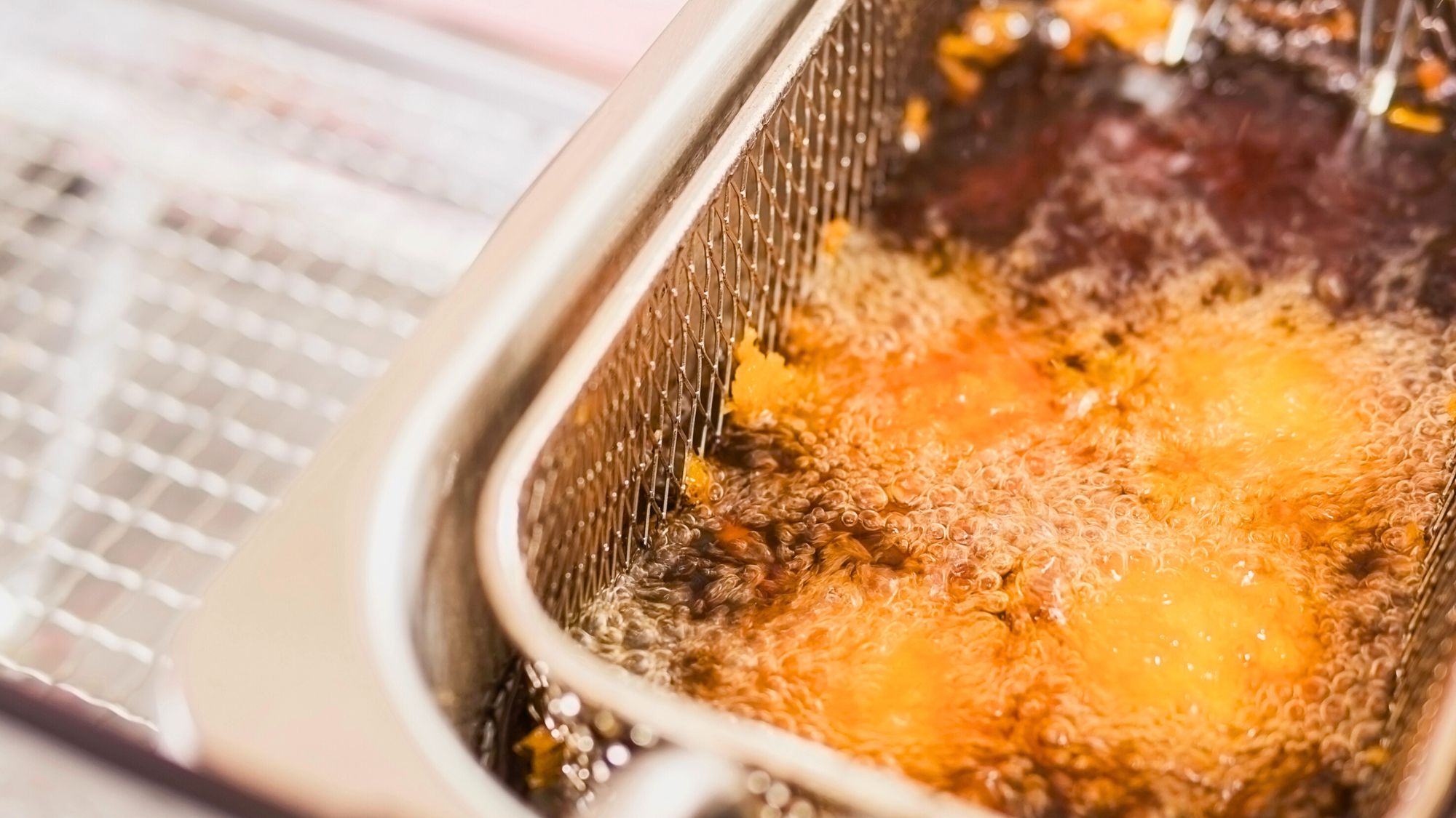 Commercial Pressure Fryer vs Open Fryer: Pros & Cons