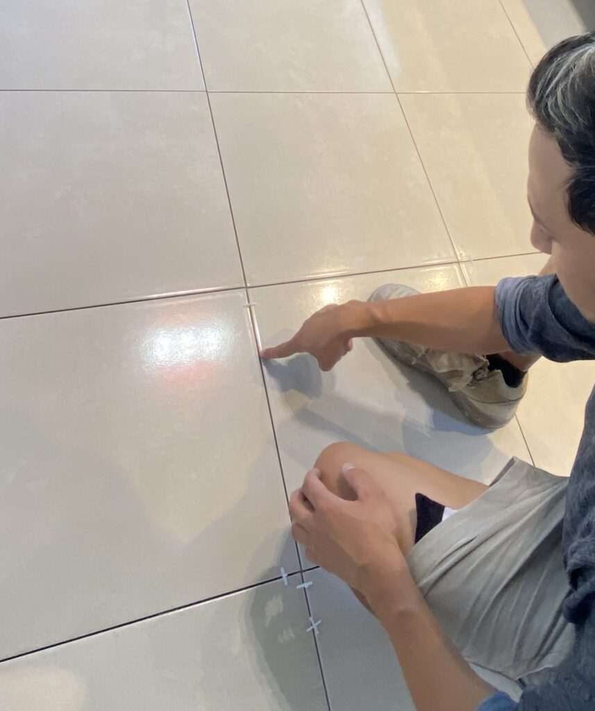 How to Bring Back the Clean and Fresh Look of Your Tiled Surfaces