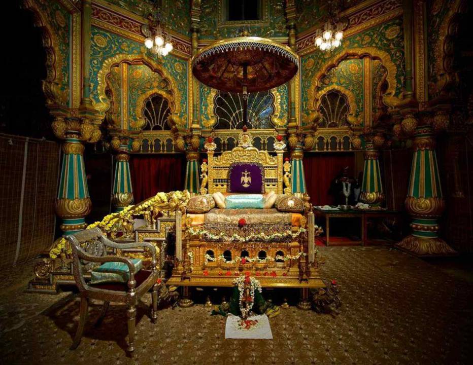 The Enchanting Beauty of Mysore Palace Night View