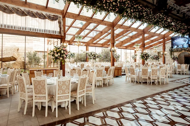 How to Choose the Best Date for Weddings in Wiltshire?