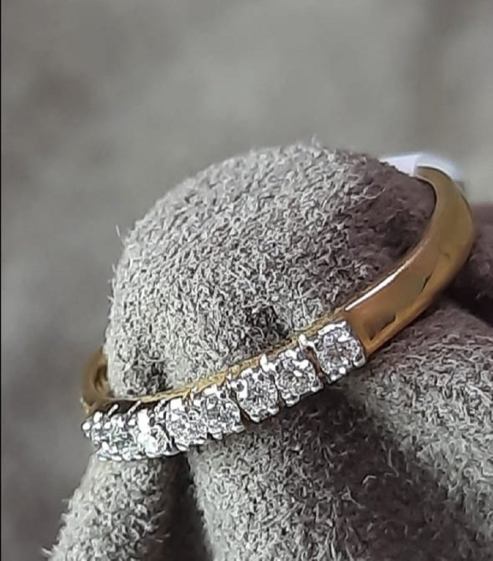 Top 10 Benefits of Choosing Custom Diamond Engagement Rings