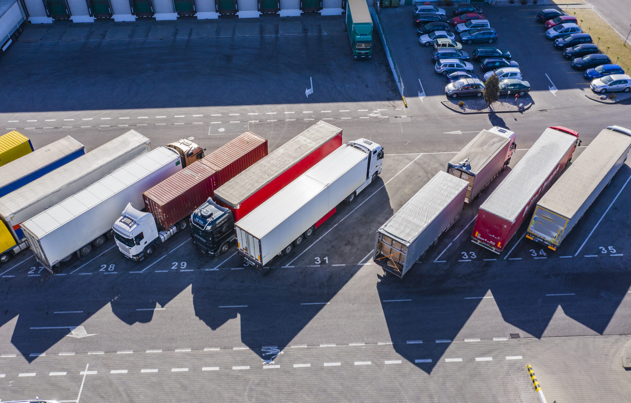 How Specialized Transport Services in USA Support Industrial